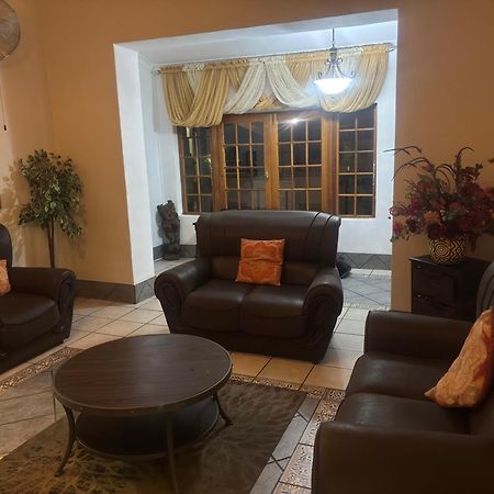 Rita'S Guesthouse Cc ヴリヘイド エクステリア 写真