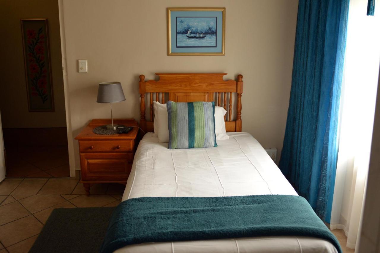Rita'S Guesthouse Cc ヴリヘイド エクステリア 写真