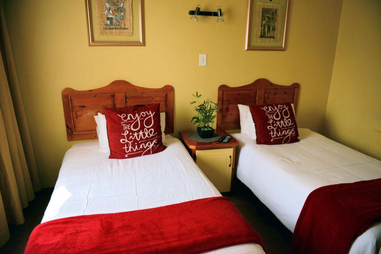 Rita'S Guesthouse Cc ヴリヘイド エクステリア 写真