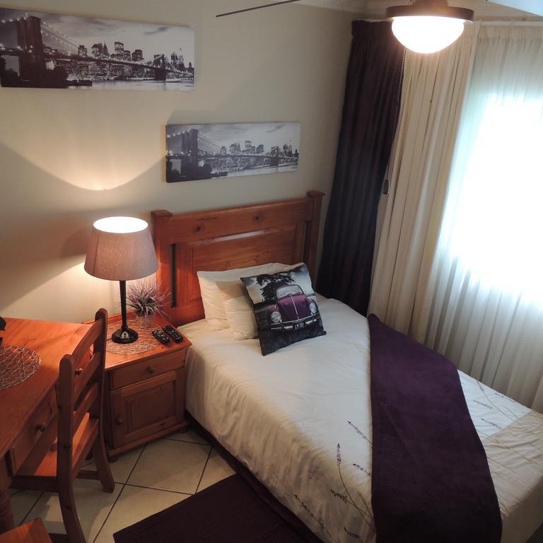 Rita'S Guesthouse Cc ヴリヘイド エクステリア 写真