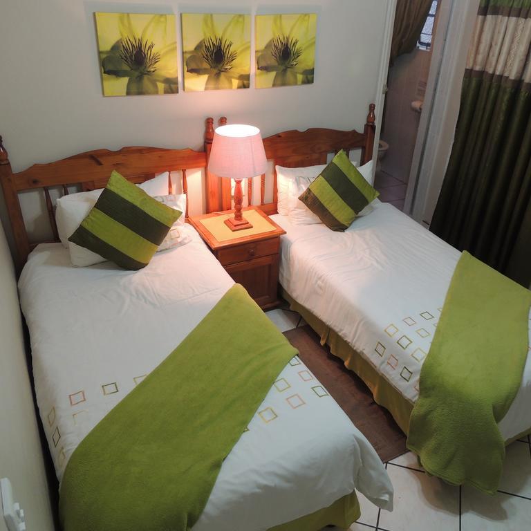 Rita'S Guesthouse Cc ヴリヘイド エクステリア 写真